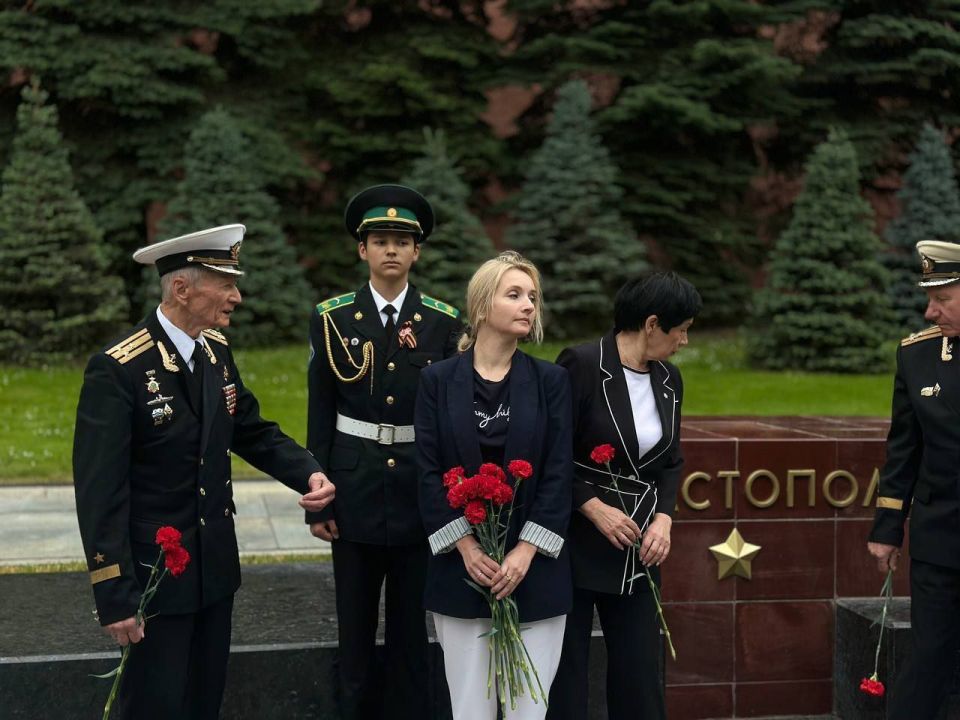 � ������ ��������� ����� � ������ ������������ ������� � � ���������� ����� � ������ ������-����� �����������