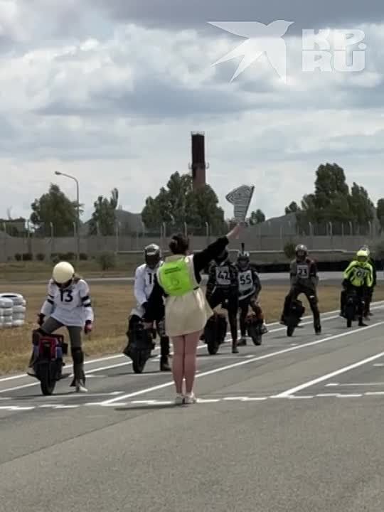 Если вы еще не видели гонки на моноколесе — в Крыму такие есть!
