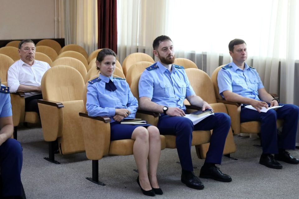В прокуратуре Севастополя под председательством начальника управления по надзору за исполнением федерального законодательства прокуратуры города Анны Иванченко проведено заседание межведомственной рабочей группы по...