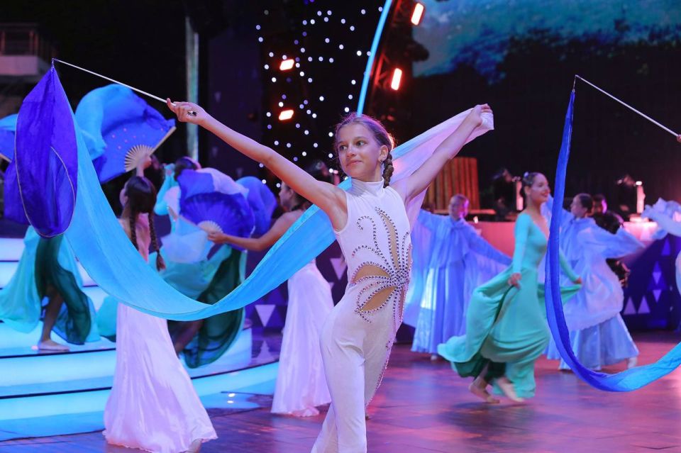 ����� ������: �������� ������������� �� ��������� ��������, ����������� 100-����� �������