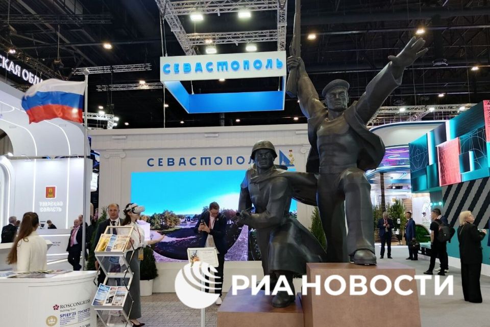 ����� 40-��������� ��������� "������ � ������", ������������ � �������������� ����� �����������, ����������� �� ������ ������ �� ����, �������� ������������� ��� �������