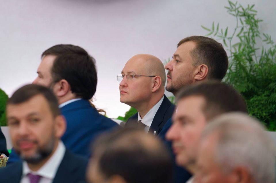 Михаил Развожаев: Сегодня утром посетил завтрак Сбера