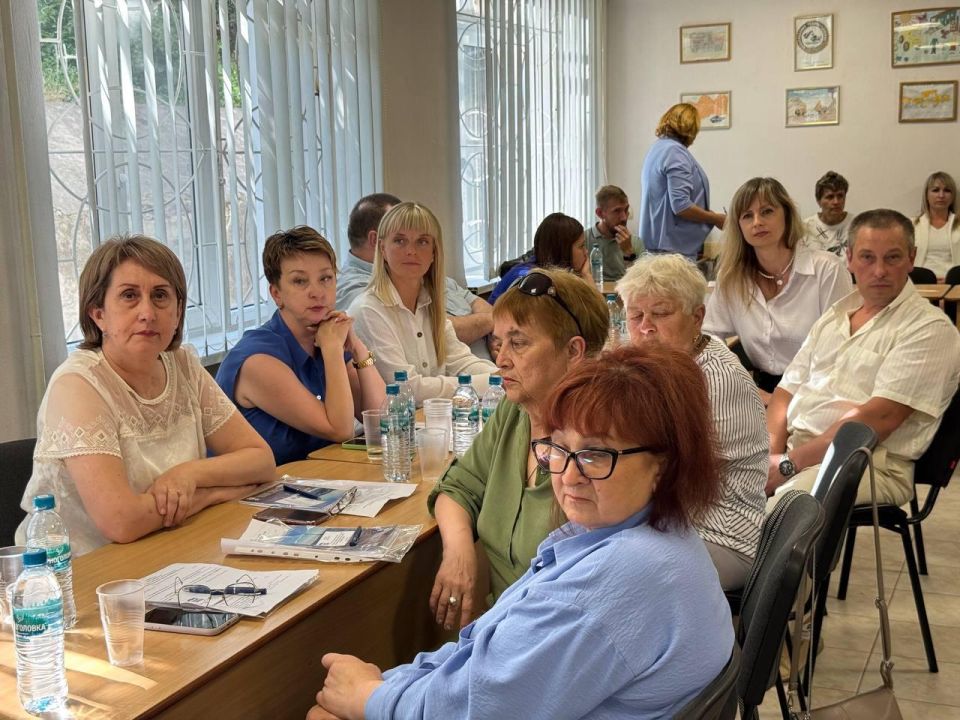 Татьяна Лобач: В конференц-зале АО «Балаклавское рудоуправление им. А.М. Горького» прошла VIII конференция Балаклавского местного отделения Всероссийской политической партии «Единая Россия» Татьяна Лобач: В конференц-зале АО «Балаклавское рудоуправление им. А.М. Горького» прошла VIII конференция Балаклавского местного отделения Всероссийской политической партии «Единая Россия»