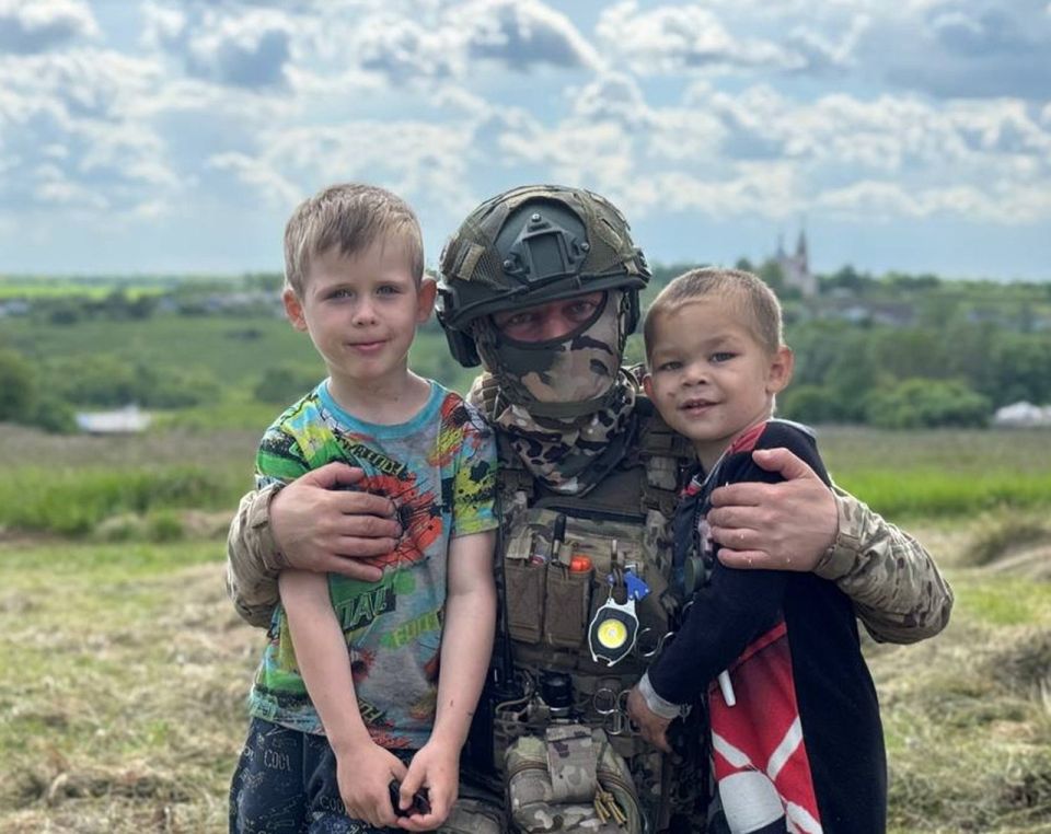 Стрелок-санитар 810-й бригады морской пехоты ЧФ: Я даже роды в детстве принимал