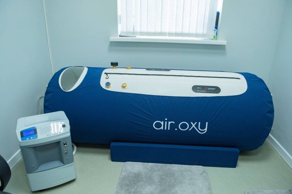 Кислородную барокамеру для помощи детям с ОВЗ и взрослым с нарушениями функций головного мозга после инсульта и ЧМТ, приобрели в Севастополе на грантовые средства
