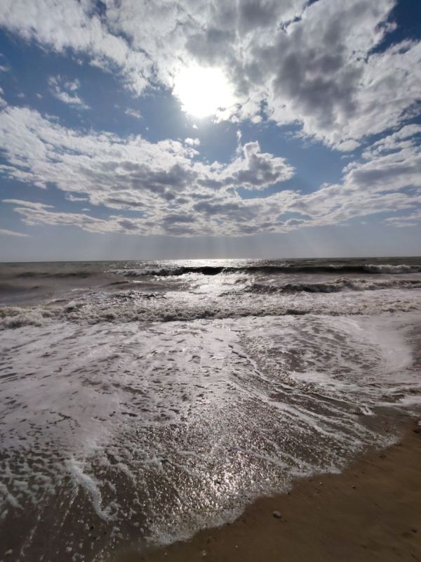 Всем добра!. В первый июльский день в Севастополе без осадков