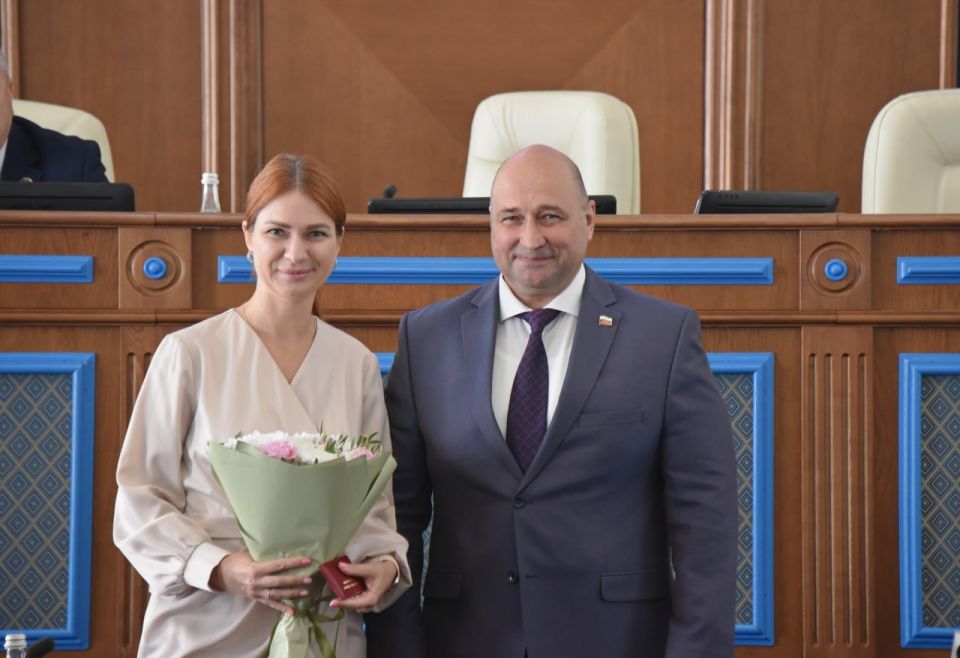 Денис Кондратьев: Сегодня состоялось финальное пленарное заседание весенней сессии Законодательного Собрания Севастополя ||| созыва, на котором был принят ряд важных решений, направленных на поддержку семей с детьми... Денис Кондратьев: Сегодня состоялось финальное пленарное заседание весенней сессии Законодательного Собрания Севастополя ||| созыва, на котором был принят ряд важных решений, направленных на поддержку семей с детьми...