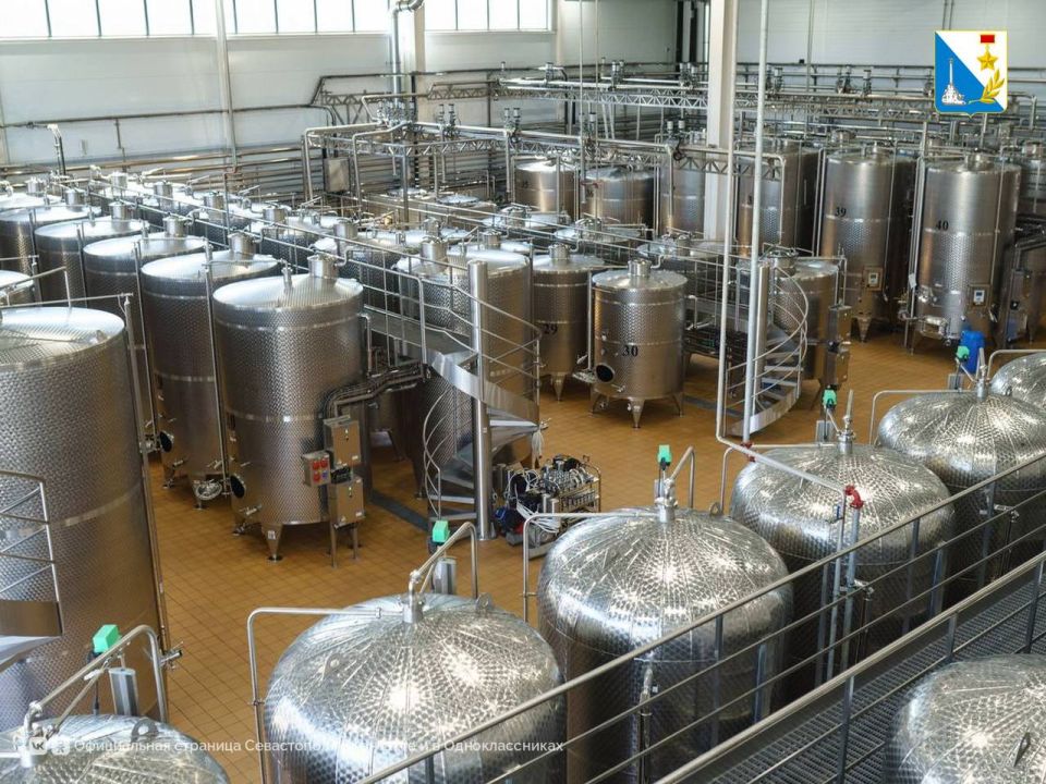 � ����������� ��������� ���������� AYA URBAN WINERY