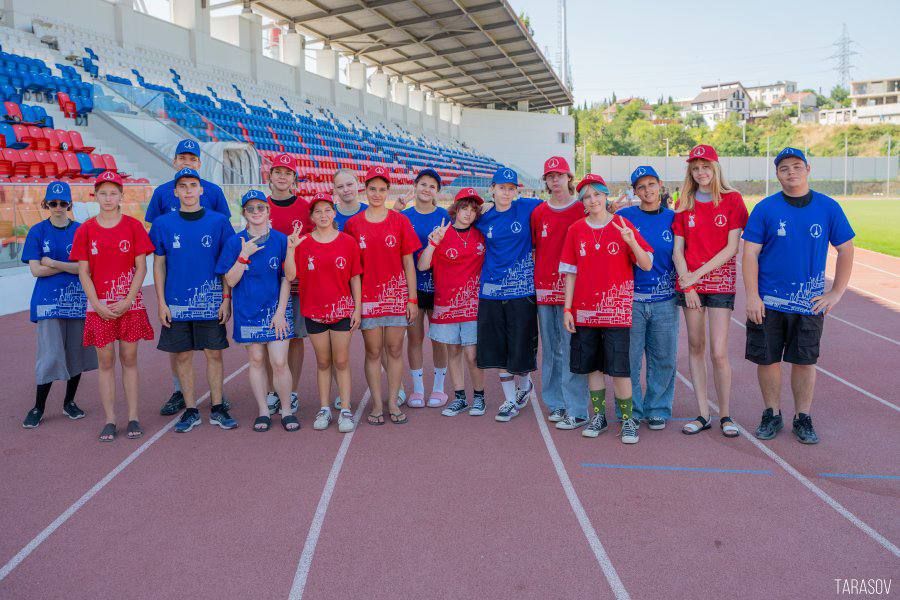 В СОК имени 200-летия Севастополя работают школьники