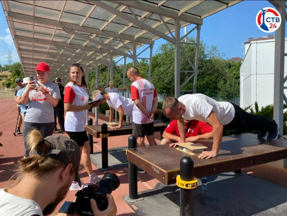 �� �������� ��� 200-����� ����������� ������������ ����������� ���