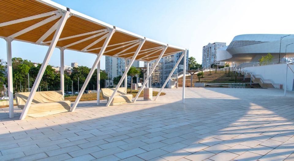 ����� � �������-����������� ���������� �� ���� ����������� � ����������� �������� ����� ��������������� ����