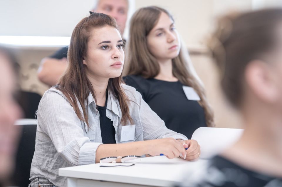 � ����������� �������� ���������� ����������� ������������ � �������