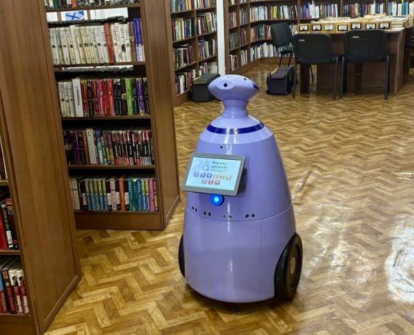 Роботы-помощники Дядя Федор и Капитан появятся в двух библиотеках Севастополя