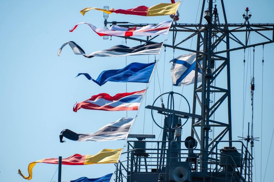 С Днём Военно-Морского флота Российской Федерации!