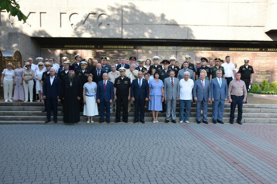 ������� �����: � ���� ��� � ������� ���� � ��������� ����������� ������� ����������� 1941�1942 ��. ��������� �����