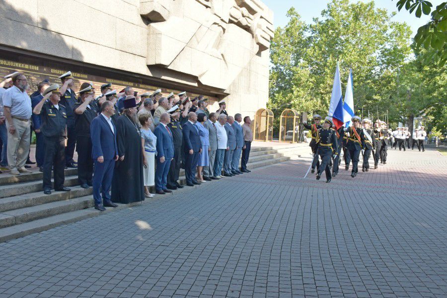 ������� �����: � ���� ��� � ������� ���� � ��������� ����������� ������� ����������� 1941�1942 ��. ��������� �����