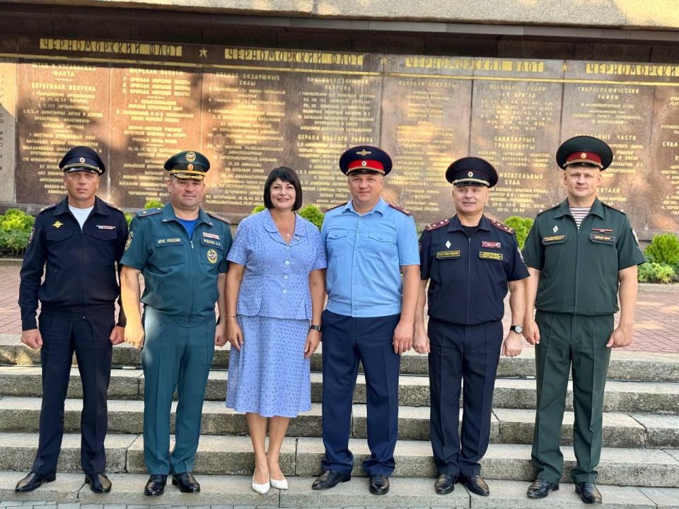 ������� �����: ������� ������-����������! ��������! �������������! ���������� ��� � ���� ������-�������� ����� ���������� ���������!