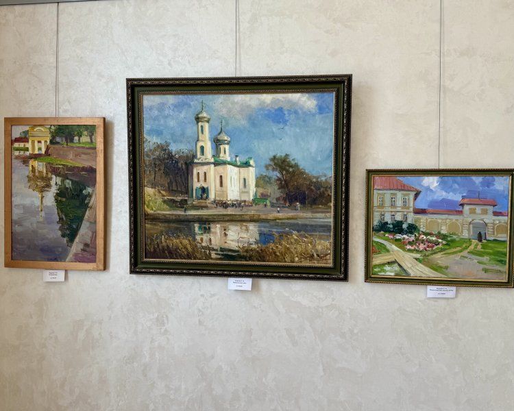 В центре «Бухта Казачья» открылась выставка «Храмы Русских Городов: Симфония Камня и Духа»