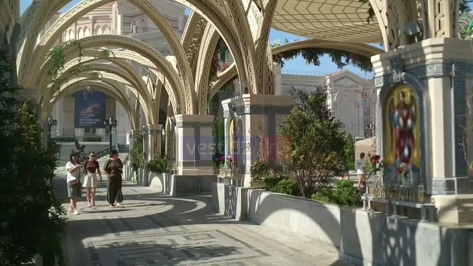 Кадры из Нового и аутентичного Херсонеса