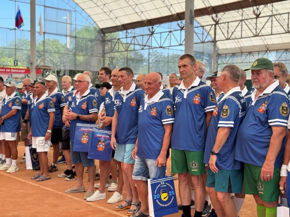 Татьяна Лобач: В Севастополе и Москве состоялся юбилейный ХХ теннисный турнир «Большая Бескозырка» Татьяна Лобач: В Севастополе и Москве состоялся юбилейный ХХ теннисный турнир «Большая Бескозырка»