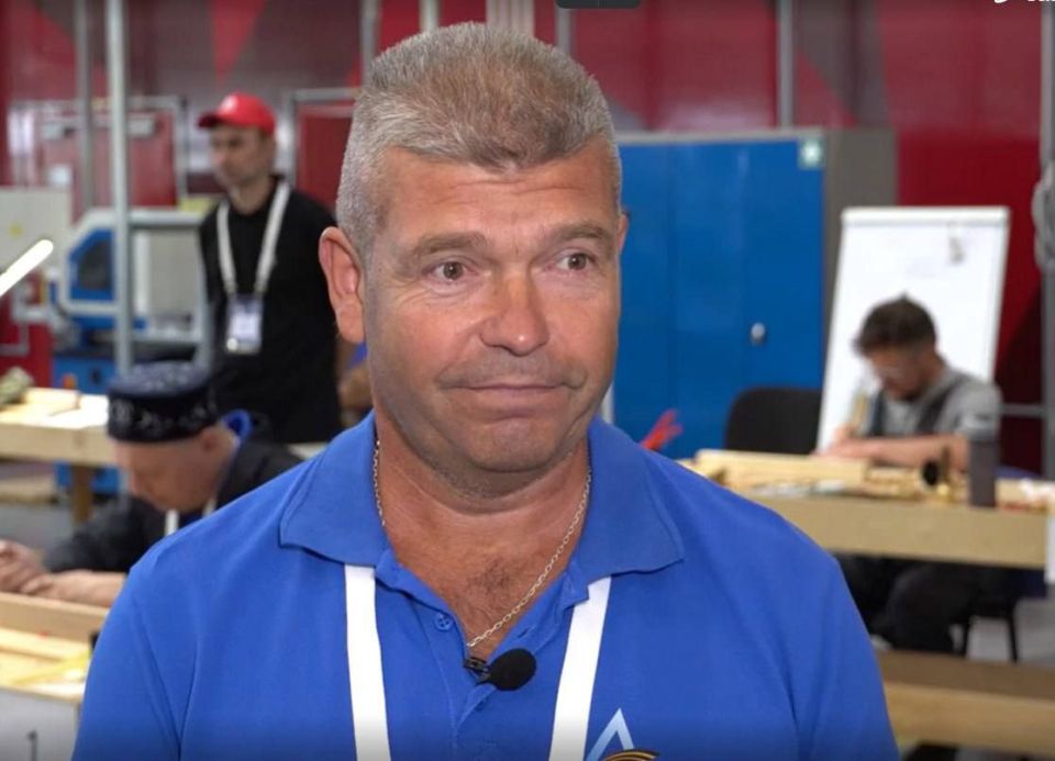 �� ���� �� ������, ��� ���-�� � ������ ������� �����������. �� ��� ������� � ������� ������ ����. � ��� �� ���������, � ������ �����. �������, ��� ���� ����� ��� ��� ���������