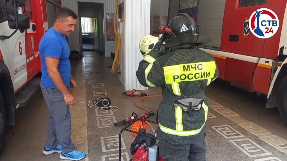 В Севастополе проходит аттестация сотрудников МЧС и спасательной службы