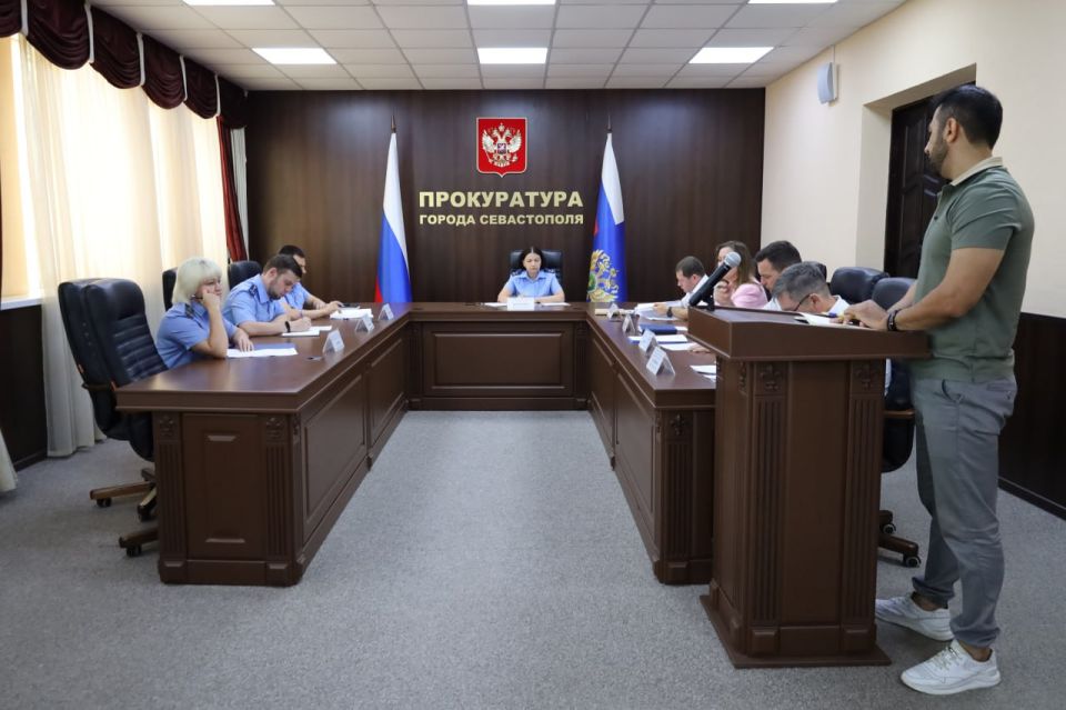 На заседании межведомственной рабочей группы рассмотрены вопросы профилактики и противодействия правонарушениям и преступлениям в сфере земельных правоотношений и градостроительства На заседании межведомственной рабочей группы рассмотрены вопросы профилактики и противодействия правонарушениям и преступлениям в сфере земельных правоотношений и градостроительства