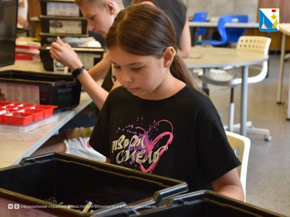 Лето в «Кванториуме». Для детей от 7 до 16 лет все лето проходят интенсивы, которые помогают раскрыть свои способности и определиться с будущей профессией