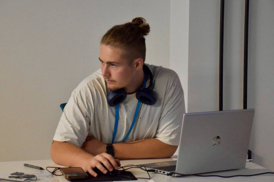 ���� � ��� �������� ����� ��� ������������ � ����� ������