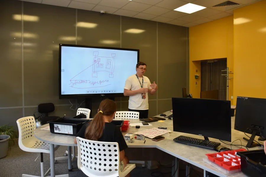 � "�����������" ����������� �������� ������ ��������� ��� �����