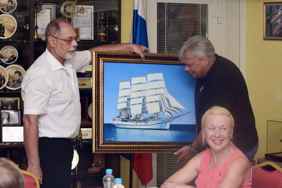 ��������� �������: �������� � ��������������� ����-�������� ������ ��������� ��������� ����� �������� ���������