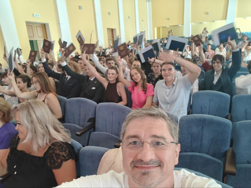 ������� � �����������, ���������� ������ �������� ��������������� ��������������