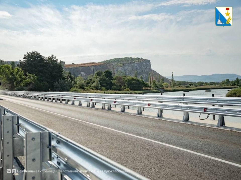 Открыли движение по мосту в Инкермане