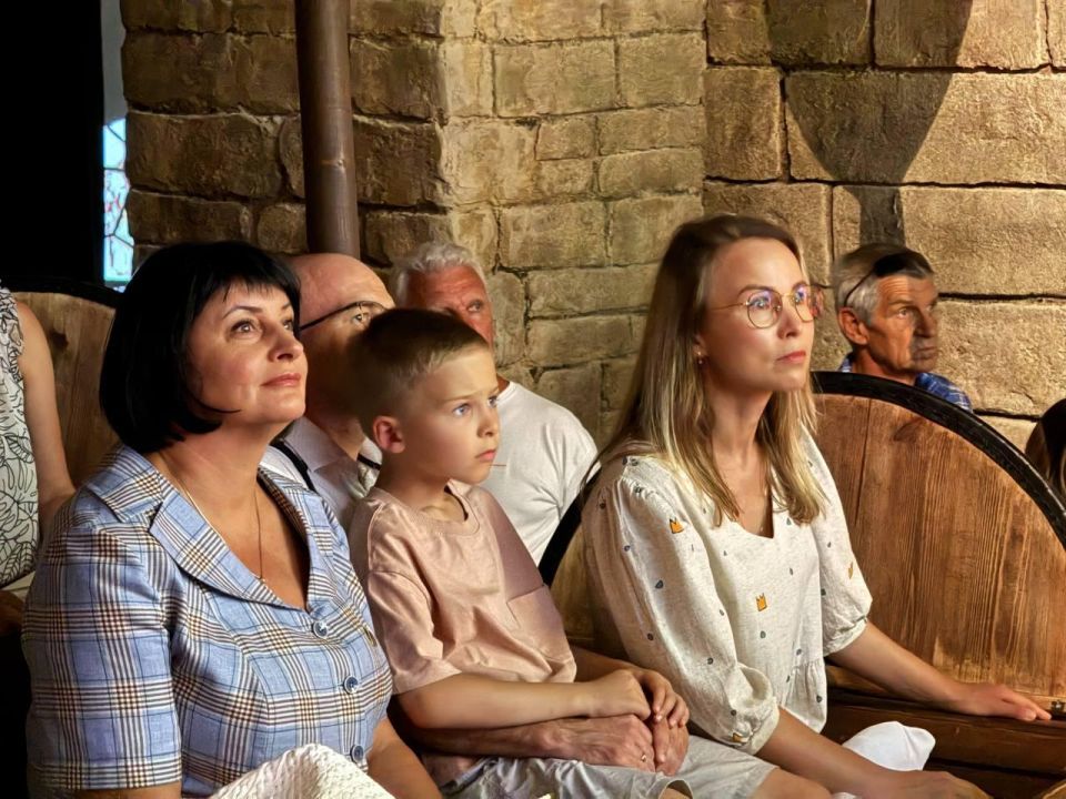 ������� �����: 1 ������� � ����� ���������� � �������� ��������� ������ ���������� �������� �����-����������� ��������� ����������� � ��������, ��� �� ���������