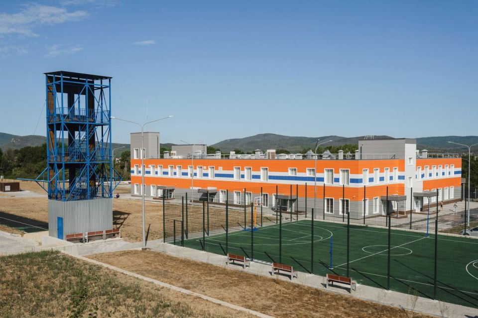 В селе Павловка состоялась торжественное мероприятие, приуроченное к 150-летию образования пожарной охраны Севастополя и открытию новой пожарно-спасательной части «Павловка» В селе Павловка состоялась торжественное мероприятие, приуроченное к 150-летию образования пожарной охраны Севастополя и открытию новой пожарно-спасательной части «Павловка»