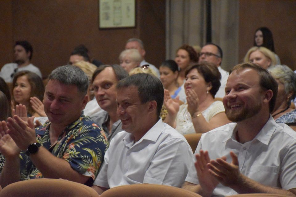 Александр Кулагин: Накануне свое 60-летие отметил Севастопольский Центр крови Александр Кулагин: Накануне свое 60-летие отметил Севастопольский Центр крови