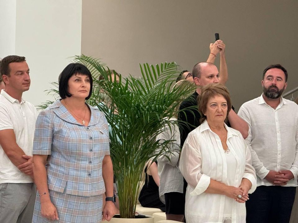 ������� �����: 1 ������� � ����� ���������� � �������� ��������� ������ ���������� �������� �����-����������� ��������� ����������� � ��������, ��� �� ���������