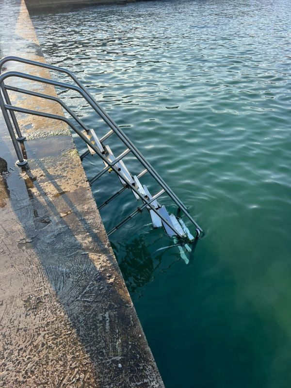 #_. !  ,         ?  ,     