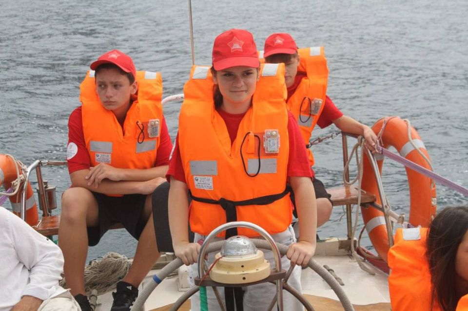 Михаил Развожаев: смена «Юный моряк» — не просто обучение морскому делу Михаил Развожаев: смена «Юный моряк» — не просто обучение морскому делу