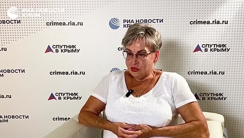 С чем нельзя есть арбуз?. Молочка и мясо – основные группы продуктов, с которыми бахчевые несовместимы, так как такое &quot;комбо&quot; приводит к брожению