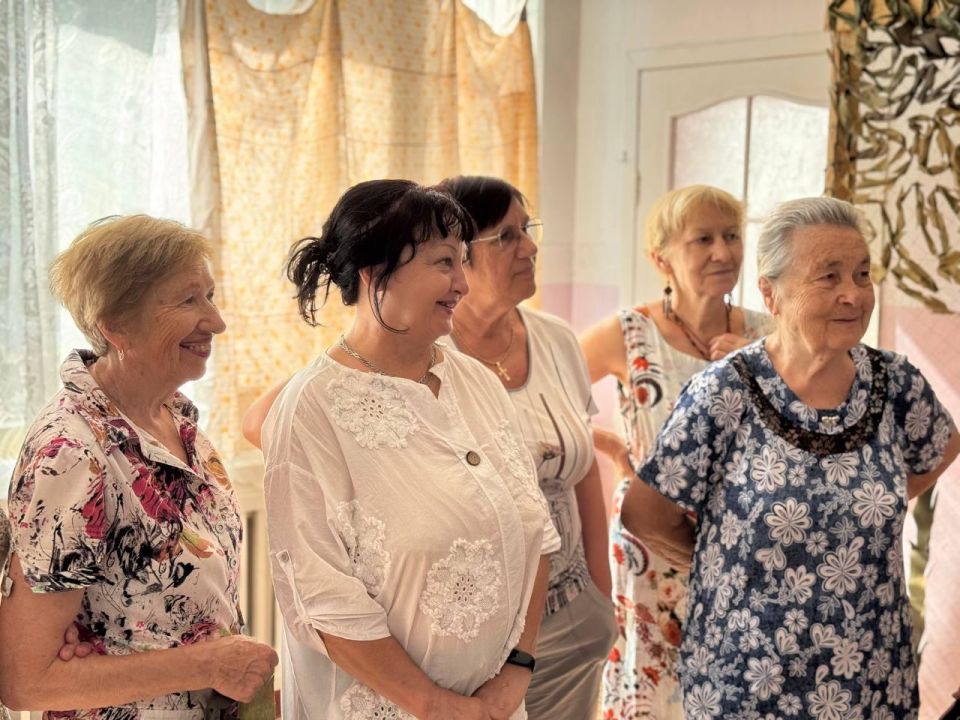 Татьяна Лобач: Уже по традиции в рамках региональной недели встретилась с балаклавскими активистками, плетущими маскировочные сети для наших бойцов, выполняющих боевые задачи в ходе СВО Татьяна Лобач: Уже по традиции в рамках региональной недели встретилась с балаклавскими активистками, плетущими маскировочные сети для наших бойцов, выполняющих боевые задачи в ходе СВО