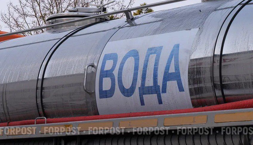 Водный коллапс в селах Гончарное и Резервное: власти меняют график подвоза воды