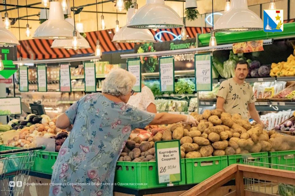 Подешевел борщевой набор. В Севастополе снизились цены на помидоры, картофель, лук, морковь и свёклу Подешевел борщевой набор. В Севастополе снизились цены на помидоры, картофель, лук, морковь и свёклу