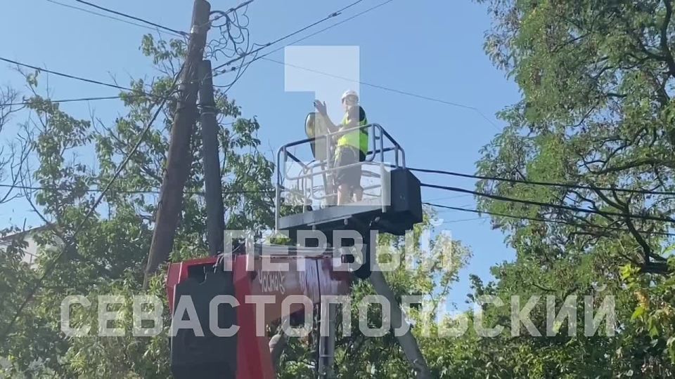 В Севастополе модернизируют уличное освещение