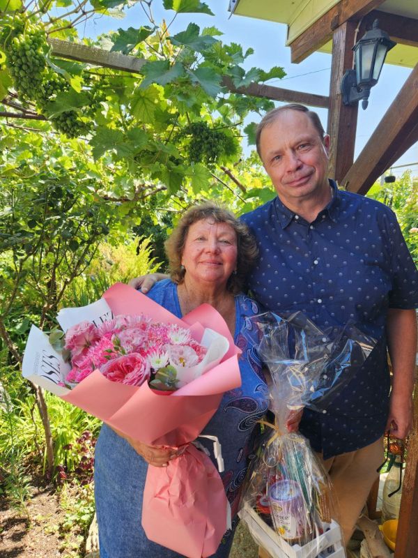 Александр Кулагин: Сегодня свой День рождения отмечает Марина Николаевна Гавриленко, председатель севастопольского городского объединения поисковых организаций "Долг", бессменный хранитель Мемориального комплекса 365...