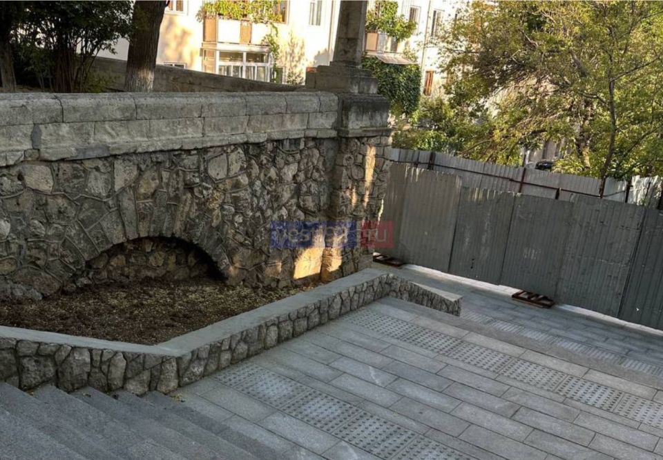 ����� �������� � �����-����������� ������, �� ���� ���������, ������