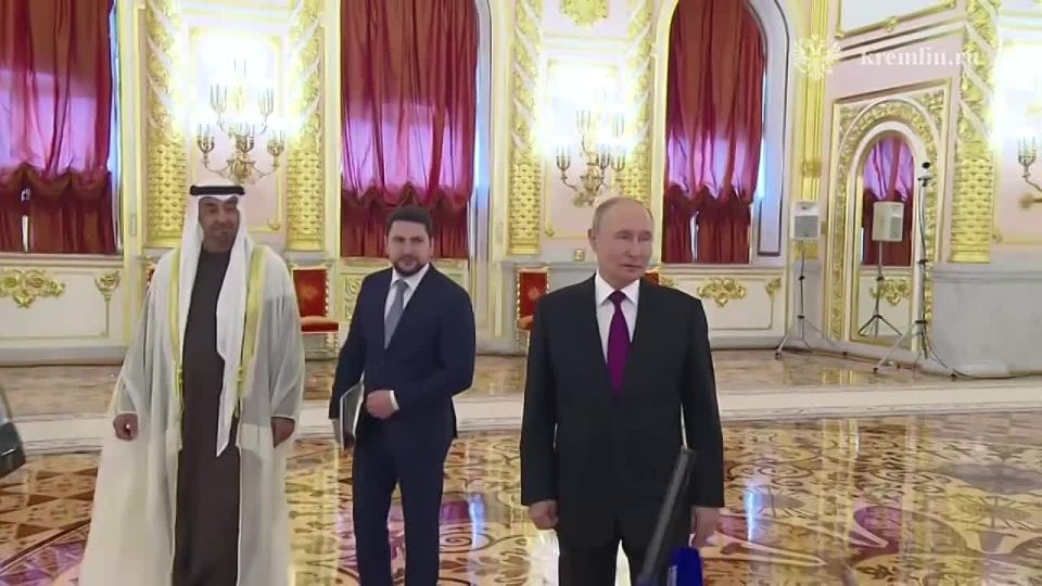 Путин назвал ОАЭ одним из подходящих мест для встречи с Трампом – Кремль
