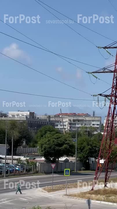 #Нам_пишут. Жадность девелоперов, заходящих в рынок недвижимости в Севастополе, налицо: советская и новая застройка Столетовского проспекта показывает очевидную разницу в этажности