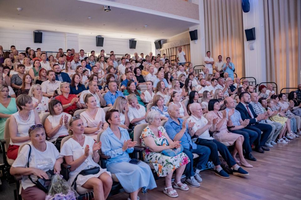 ����� ������: �������, � ���� ��������������, �� ��������� �� ������ �������� ������, �� � �����, ��������� ������� �� ���� � ����������� � ����� ������