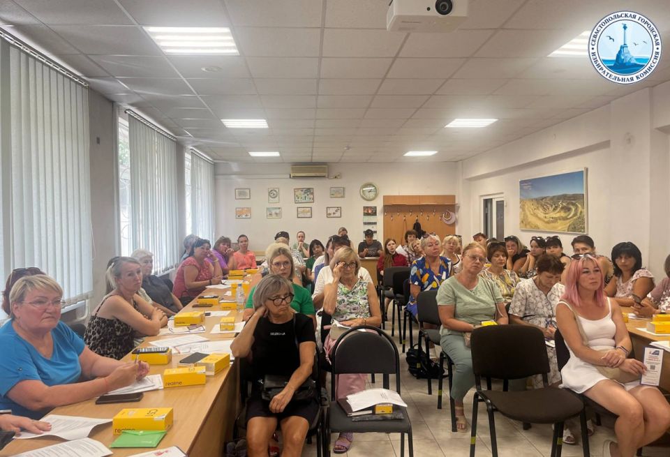 В Севастополе завершилось обучение обходчиков в рамках проекта «ИнформУИК» В Севастополе завершилось обучение обходчиков в рамках проекта «ИнформУИК»